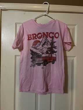 Ford Bronco Graphic Tee - Pink Women’s Medium Never Worn